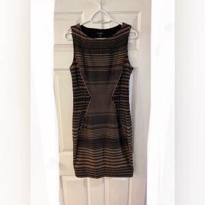 2/$20 - Sleeveless Tan & Black Le Chateau Bodycon Geometric Lined Midi Dress - M